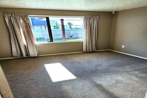 Photo of property in 1/35 Division Street, Riccarton, Christchurch, 8041