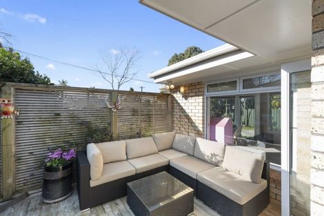 Photo of property in 18 Young Street, Claudelands, Hamilton, 3214