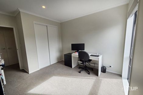 Photo of property in 10 Te Rau Place, Hobsonville, Auckland, 0616