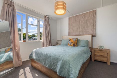 Photo of property in 137 Rangiora Avenue, Roslyn, Palmerston North, 4414