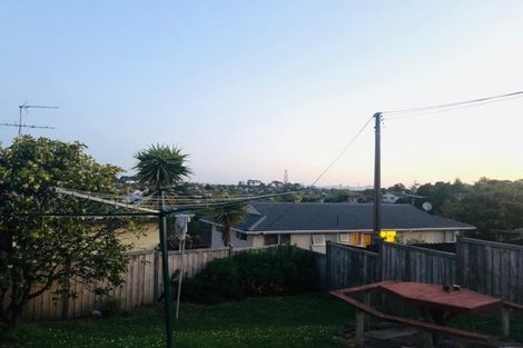 Photo of property in 307 Sunset Road, Sunnynook, Auckland, 0632