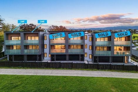 Photo of property in 24f Essex Street, Te Atatu South, Auckland, 0610