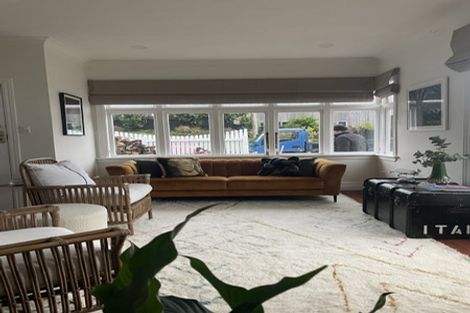 Photo of property in 45 Pukatea Street, Eastbourne, Lower Hutt, 5013