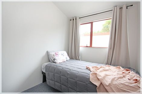 Photo of property in 17 Aru Street, Tangimoana, 4822