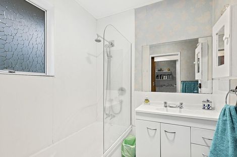 Photo of property in 46b Captain Scott Road, Glen Eden, Auckland, 0602