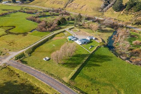 Photo of property in 10 Station Road, Mauriceville, Masterton, 5882