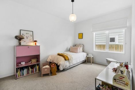 Photo of property in 90 Walker Road, Point Chevalier, Auckland, 1022