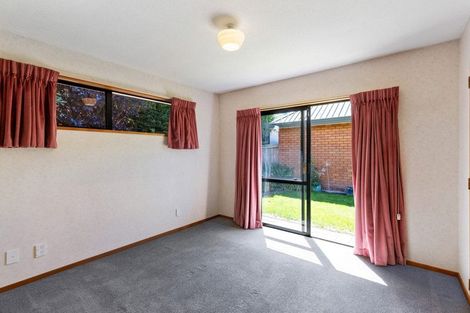 Photo of property in 1/437 Ilam Road, Bryndwr, Christchurch, 8052