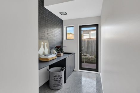 Photo of property in 13 Round Hill Rise, Cracroft, Christchurch, 8022