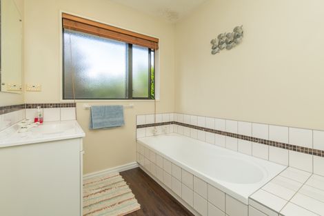 Photo of property in 3 Auden Common, Rolleston, 7614