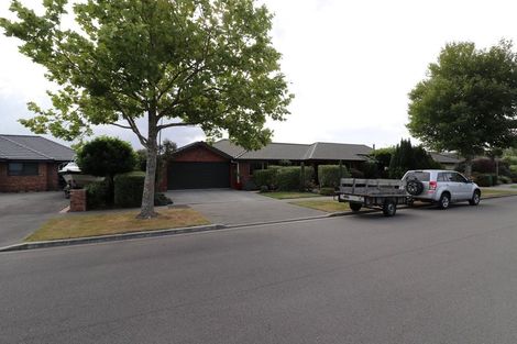 Photo of property in 14 Coolspring Way, Redwood, Christchurch, 8051