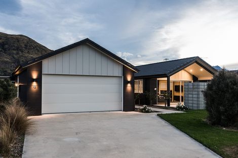 Photo of property in 12 Banbury Terrace, Lower Shotover, Queenstown, 9304