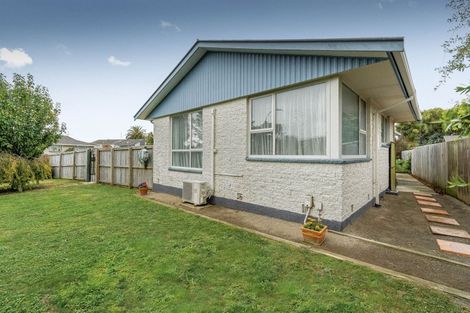 Photo of property in 2 Bidwell Place, Hillmorton, Christchurch, 8025