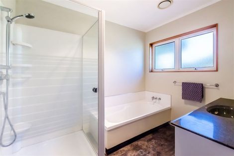 Photo of property in 9 Compass Court, Paraparaumu, 5032