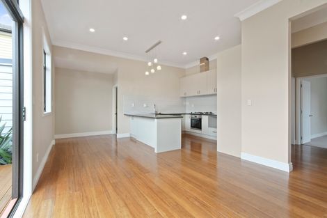 Photo of property in 201 Captain Springs Road, Onehunga, Auckland, 1061