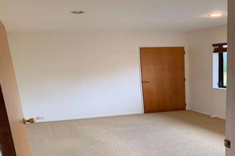 Photo of property in 6/76 Target Road, Totara Vale, Auckland, 0629