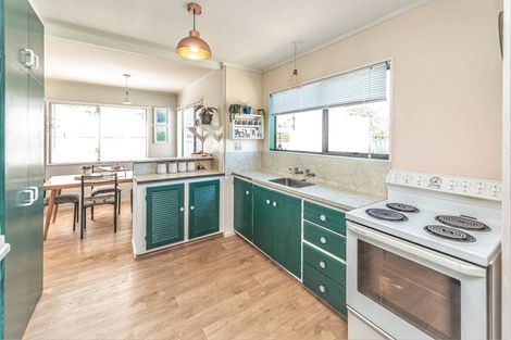 Photo of property in 40 Mosston Road, Castlecliff, Whanganui, 4501