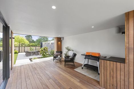 Photo of property in 12 Jellicoe Drive, Hamilton East, Hamilton, 3216