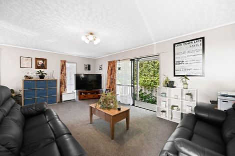 Photo of property in 18 Lloyd Drive, Nawton, Hamilton, 3200