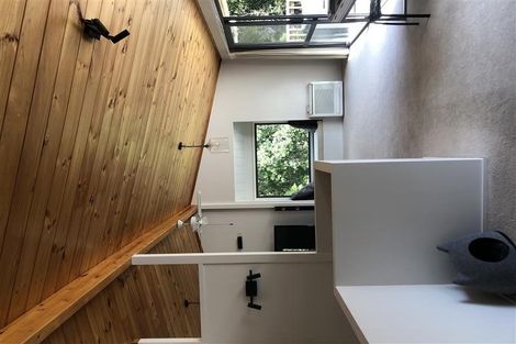 Photo of property in 16 Emlyn Place, Torbay, Auckland, 0630