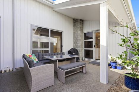 Photo of property in 9 Pimelea Street, Papamoa Beach, Papamoa, 3118