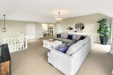 Photo of property in 76 Mount Pleasant Road, Mount Pleasant, Christchurch, 8081