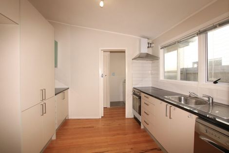 Photo of property in 36 Becroft Drive, Forrest Hill, Auckland, 0620