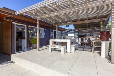 Photo of property in 16 Ruru Road, Otaihanga, Paraparaumu, 5036