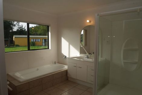 Photo of property in 12 Te Horo Beach Road, Te Horo, Otaki, 5581