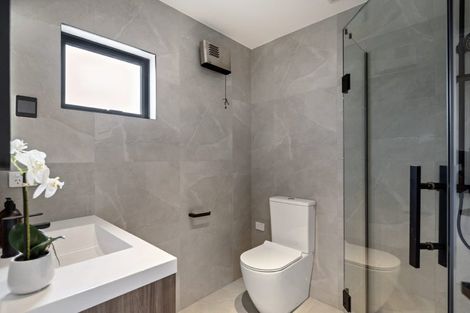 Photo of property in 11b Dianthus Place, Browns Bay, Auckland, 0630