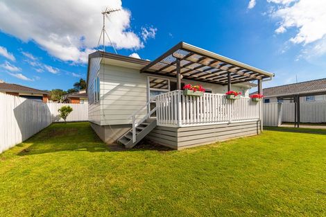 Photo of property in 1/35 Kopara Place, Clendon Park, Auckland, 2103