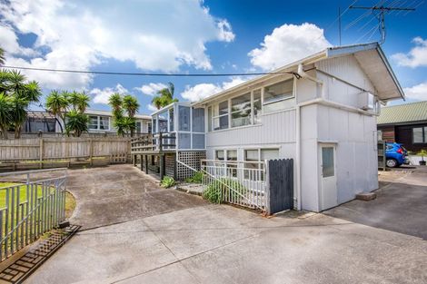 Photo of property in 20 Bay Street, Red Beach, 0932