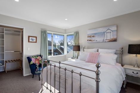 Photo of property in 2/281 Memorial Avenue, Burnside, Christchurch, 8053