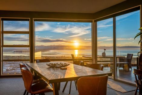 Photo of property in 3 Zeehaen Place, Britannia Heights, Nelson, 7010