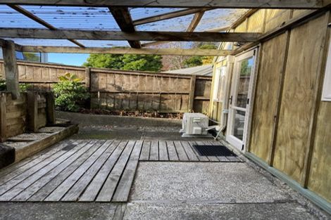 Photo of property in 2 Marendellas Drive, Bucklands Beach, Auckland, 2014