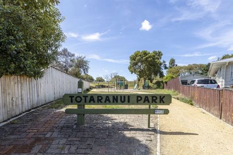 Photo of property in 6 Grant Place, Awapuni, Palmerston North, 4412
