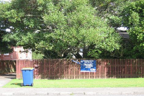 Photo of property in 39 Royal Road, Massey, Auckland, 0614