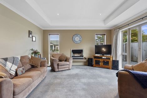 Photo of property in 30 Cedar Place, Rangiora, 7400