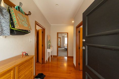 Photo of property in 9 Innes Place, Roslyn, Palmerston North, 4414