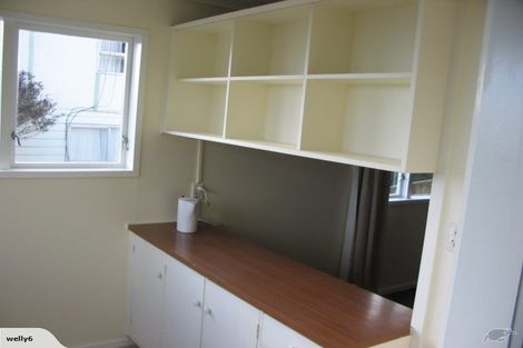 Photo of property in 8 Aspen Grove, Maungaraki, Lower Hutt, 5010