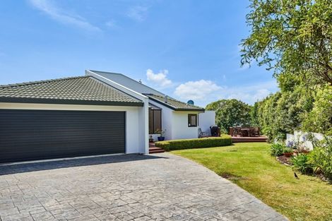 Photo of property in 50 Molyneux Close, Whitby, Porirua, 5024