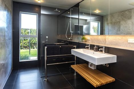 Photo of property in 143 Richmond Hill Road, Richmond Hill, Christchurch, 8081