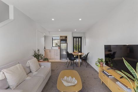 Photo of property in 7/45 Vera Road, Te Atatu South, Auckland, 0610