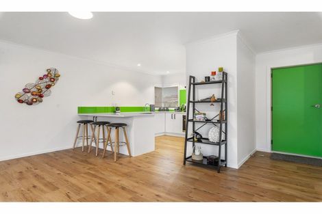 Photo of property in 33/64 Kawaha Point Road, Kawaha Point, Rotorua, 3010