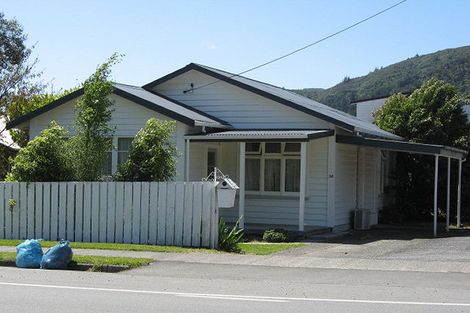 Photo of property in 34 Kent Street, Picton, 7220