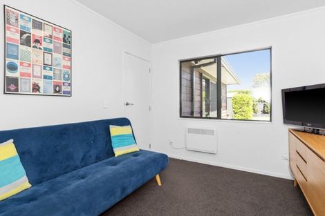 Photo of property in 39 Whiting Crescent, Greenmeadows, Napier, 4112