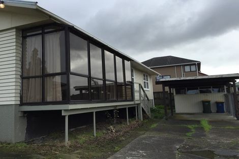 Photo of property in 12 Cutler Street, New Lynn, Auckland, 0600