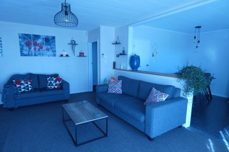 Photo of property in 2/89 Meeanee Road, Taradale, Napier, 4112