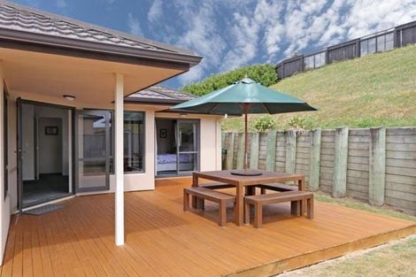 Photo of property in 54 Aotea Drive, Aotea, Porirua, 5024