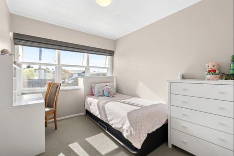 Photo of property in 70 Mears Road, St Andrews, Hamilton, 3200